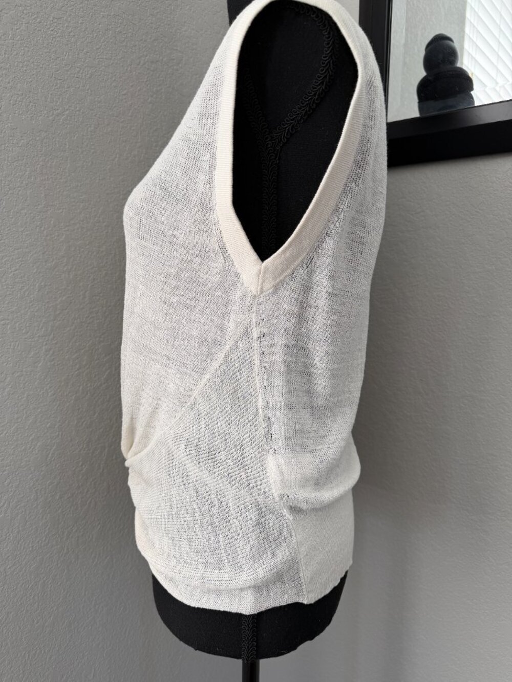 VERONICA BEARD Kellen Twist Front Sleeveless Linen Sweater Ivory Medium - Picture 6 of 12